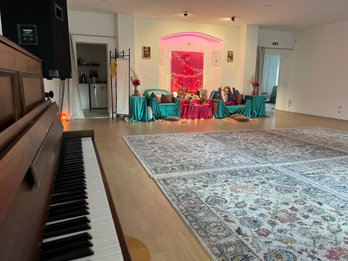 דירות סלובנסקה ביסטריקה Om Yoga Center מראה חיצוני תמונה