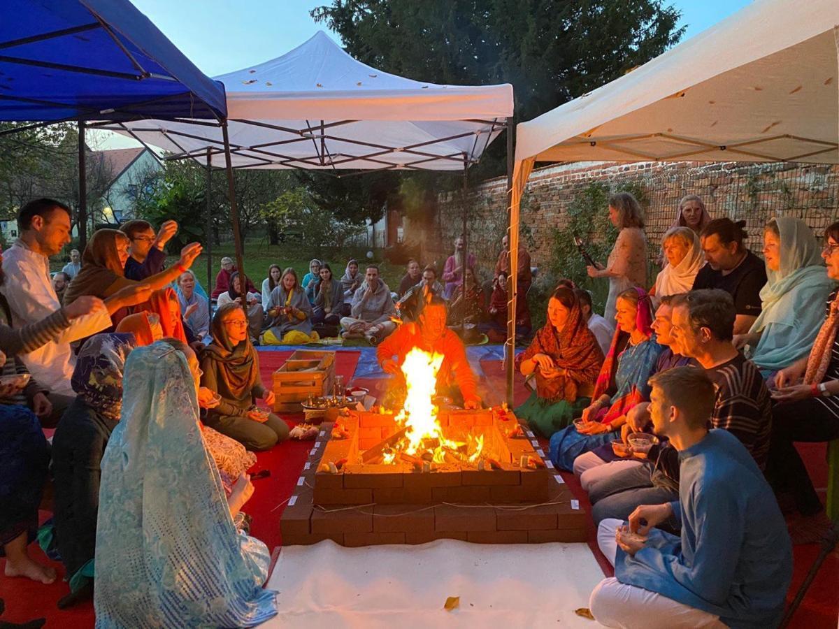 דירות סלובנסקה ביסטריקה Om Yoga Center מראה חיצוני תמונה